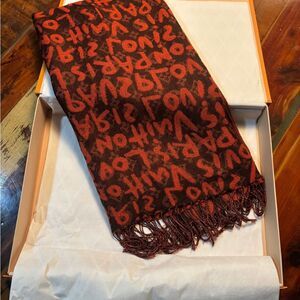 Super Rare VtG Louis Vuitton& Steven sprouse 100% wool graffiti scarf w mag box
